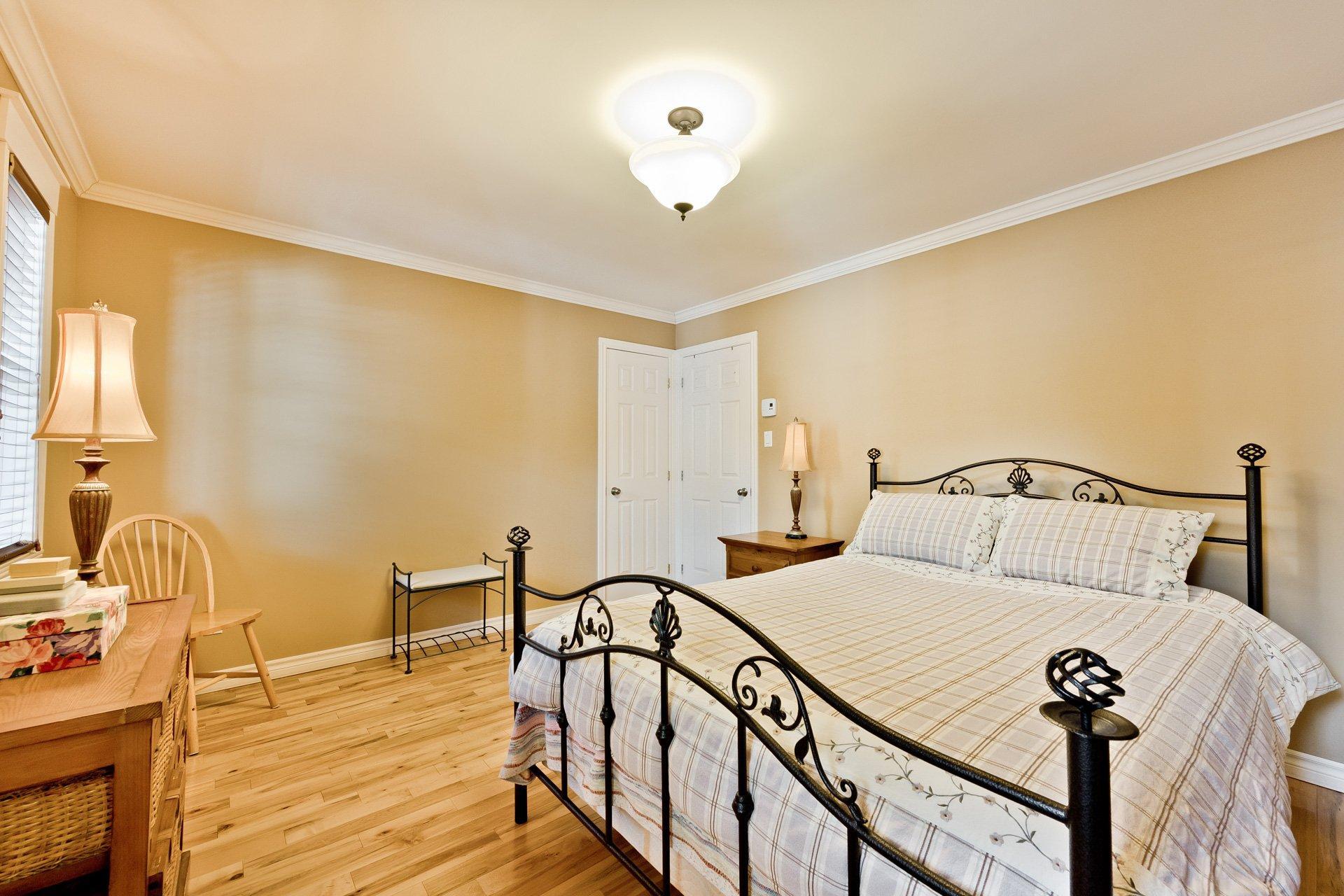 









3170Z


Rue King E.

,
Sherbrooke (Fleurimont),




QC
J1G5J3


