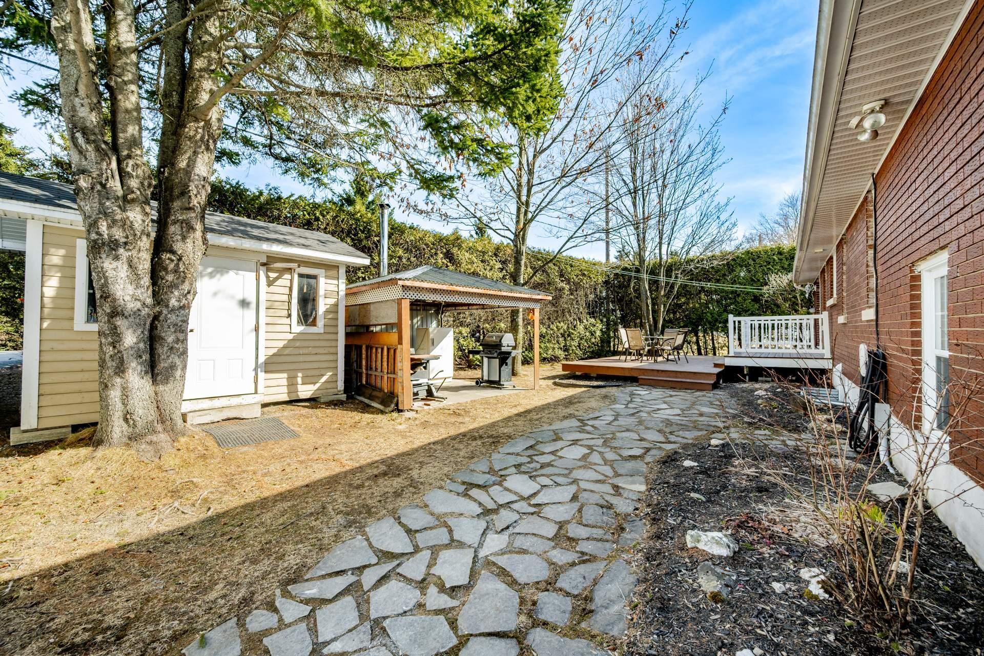 









3170Z


Rue King E.

,
Sherbrooke (Fleurimont),




QC
J1G5J3


