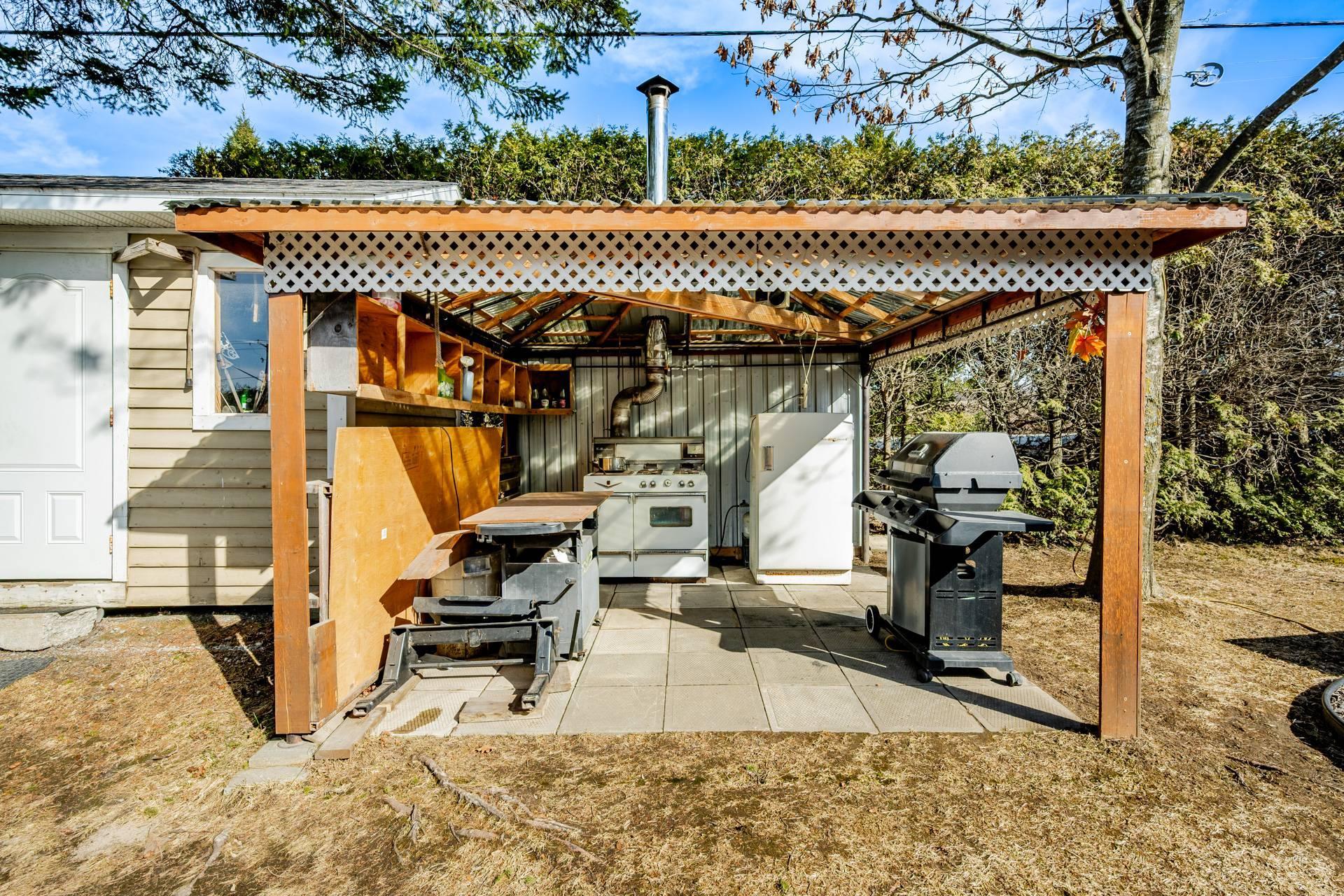 









3170Z


Rue King E.

,
Sherbrooke (Fleurimont),




QC
J1G5J3

