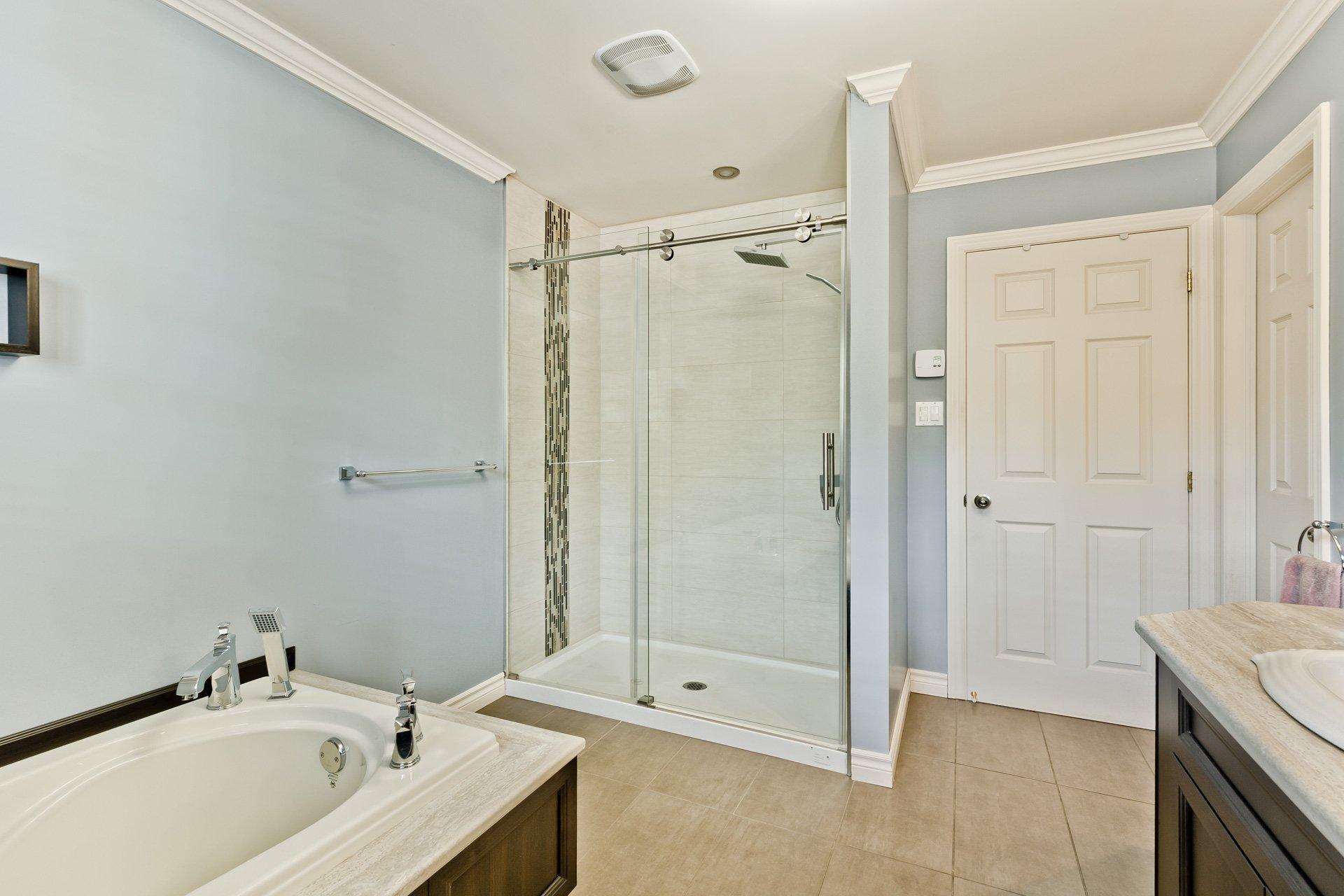 









3170


Rue King E.

,
Sherbrooke (Fleurimont),




QC
J1G5J3

