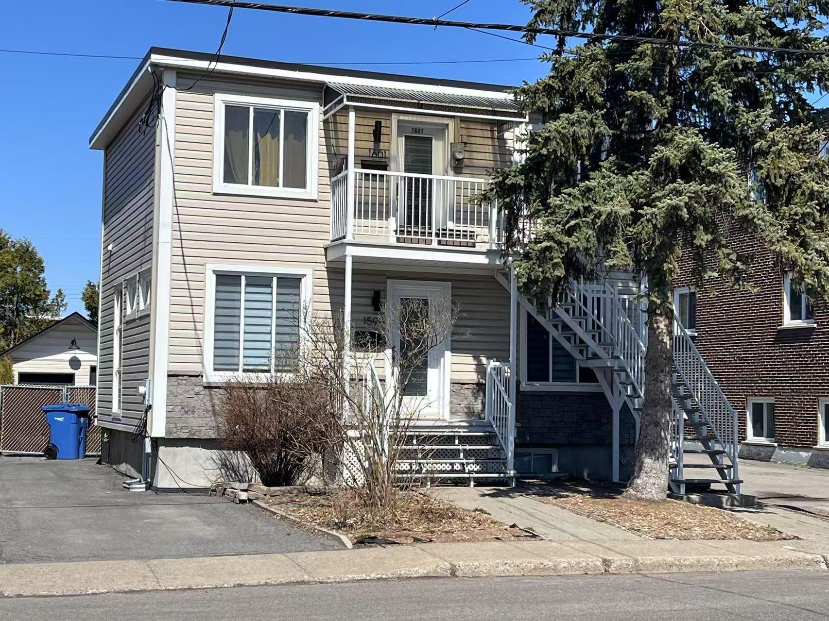 









1599

 - 1601


Rue Cartier

,
Longueuil (Le Vieux-Longueuil),




QC
J4K4E2

