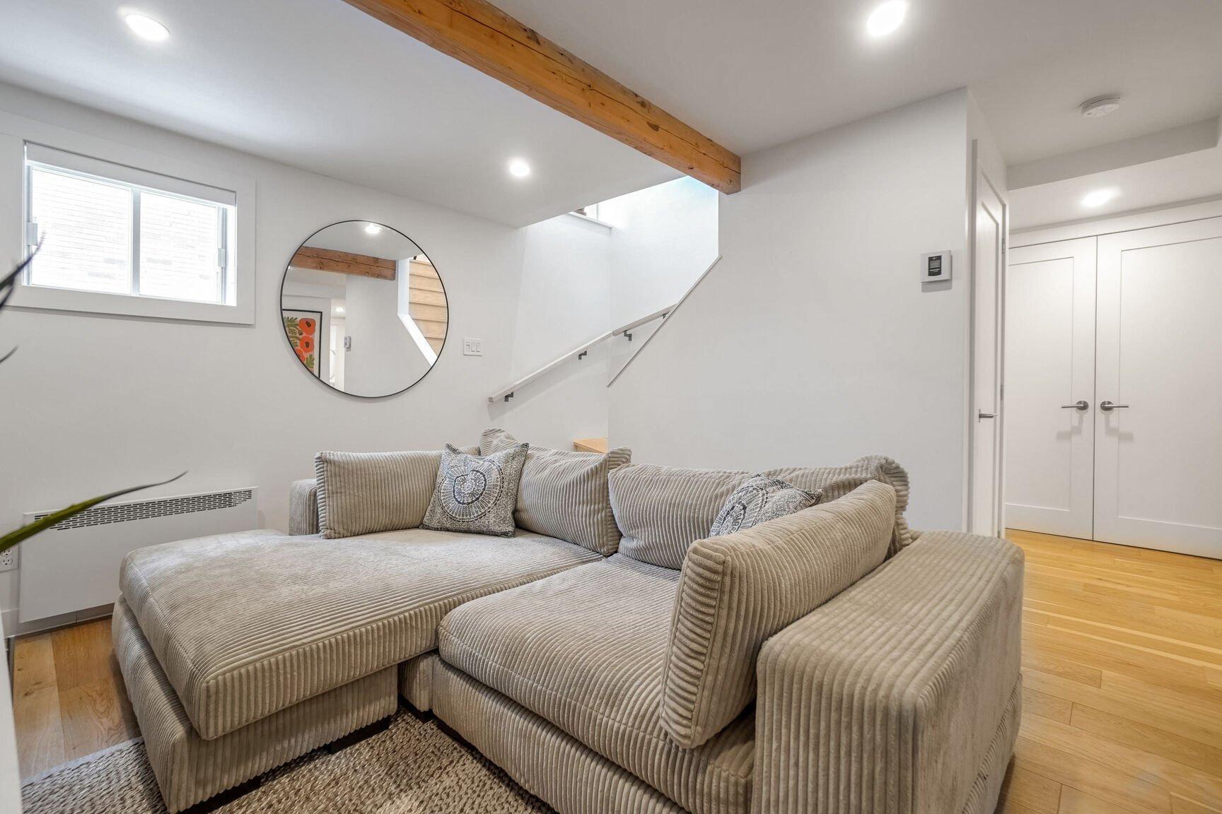 









1599

 - 1601


Rue Cartier

,
Longueuil (Le Vieux-Longueuil),




QC
J4K4E2

