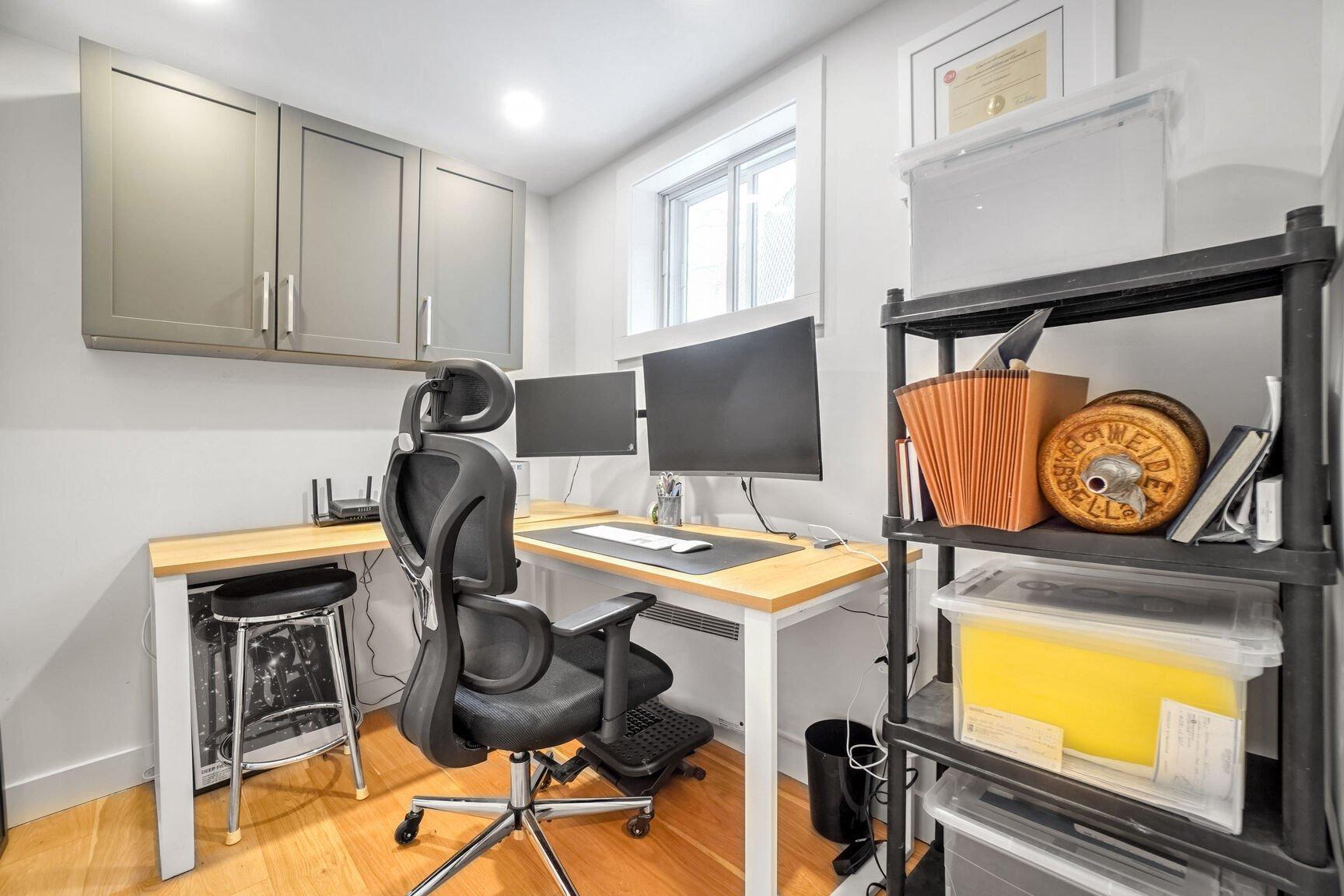 









1599

 - 1601


Rue Cartier

,
Longueuil (Le Vieux-Longueuil),




QC
J4K4E2

