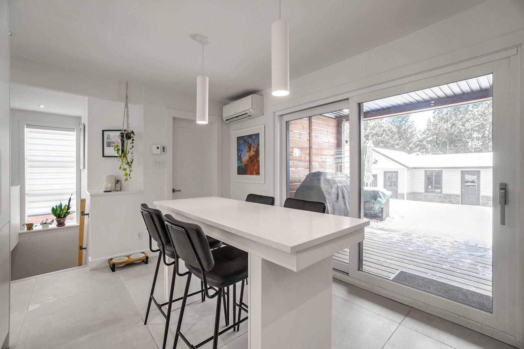 









1599

 - 1601


Rue Cartier

,
Longueuil (Le Vieux-Longueuil),




QC
J4K4E2

