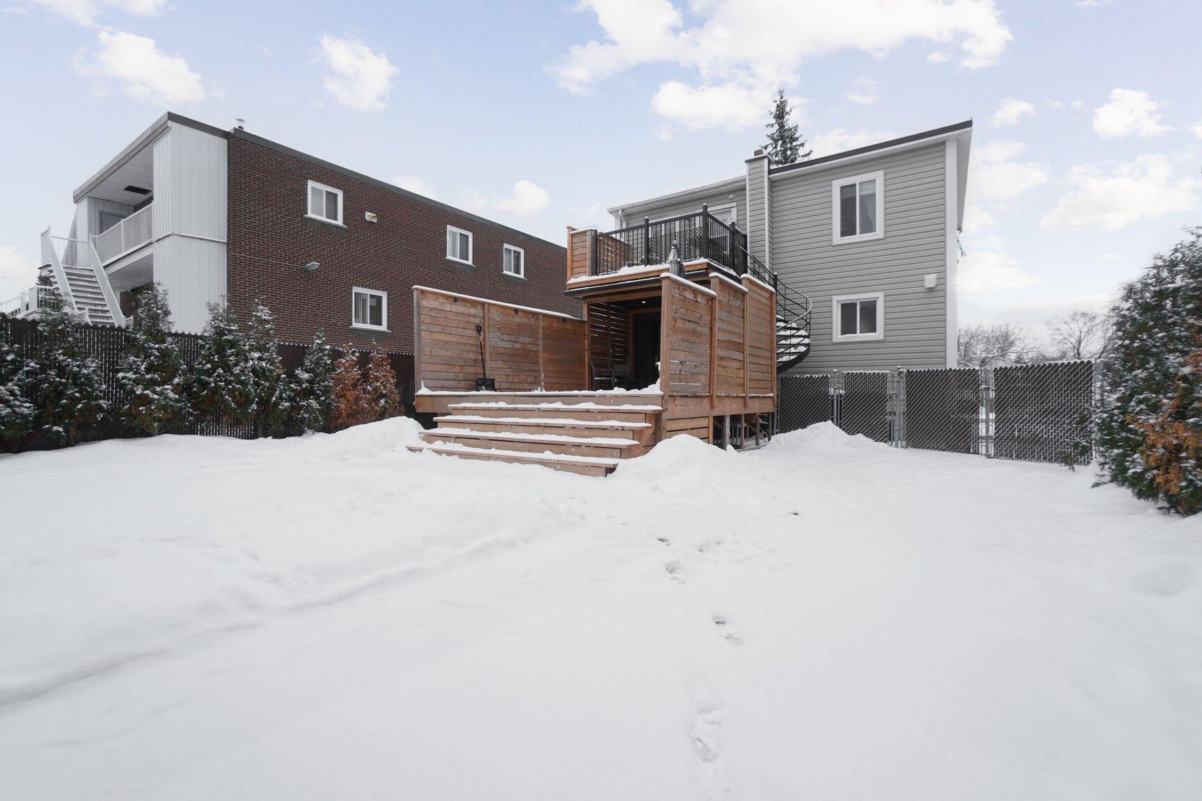 









1599

 - 1601


Rue Cartier

,
Longueuil (Le Vieux-Longueuil),




QC
J4K4E2

