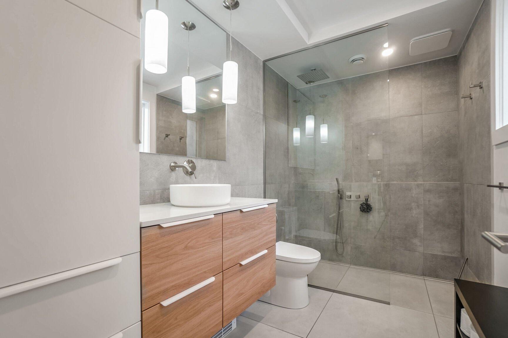 









1599

 - 1601


Rue Cartier

,
Longueuil (Le Vieux-Longueuil),




QC
J4K4E2

