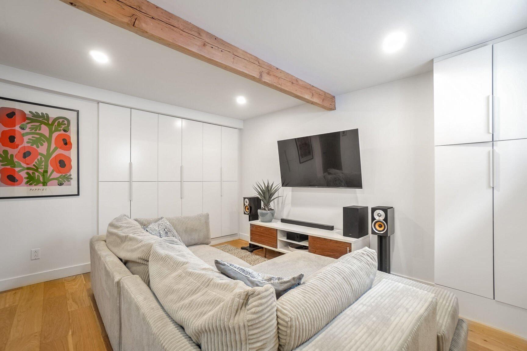 









1599

 - 1601


Rue Cartier

,
Longueuil (Le Vieux-Longueuil),




QC
J4K4E2

