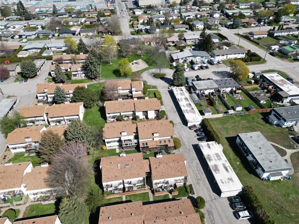 









315


Primrose

Road, 214,
Kelowna,




BC
V1X 2G6


