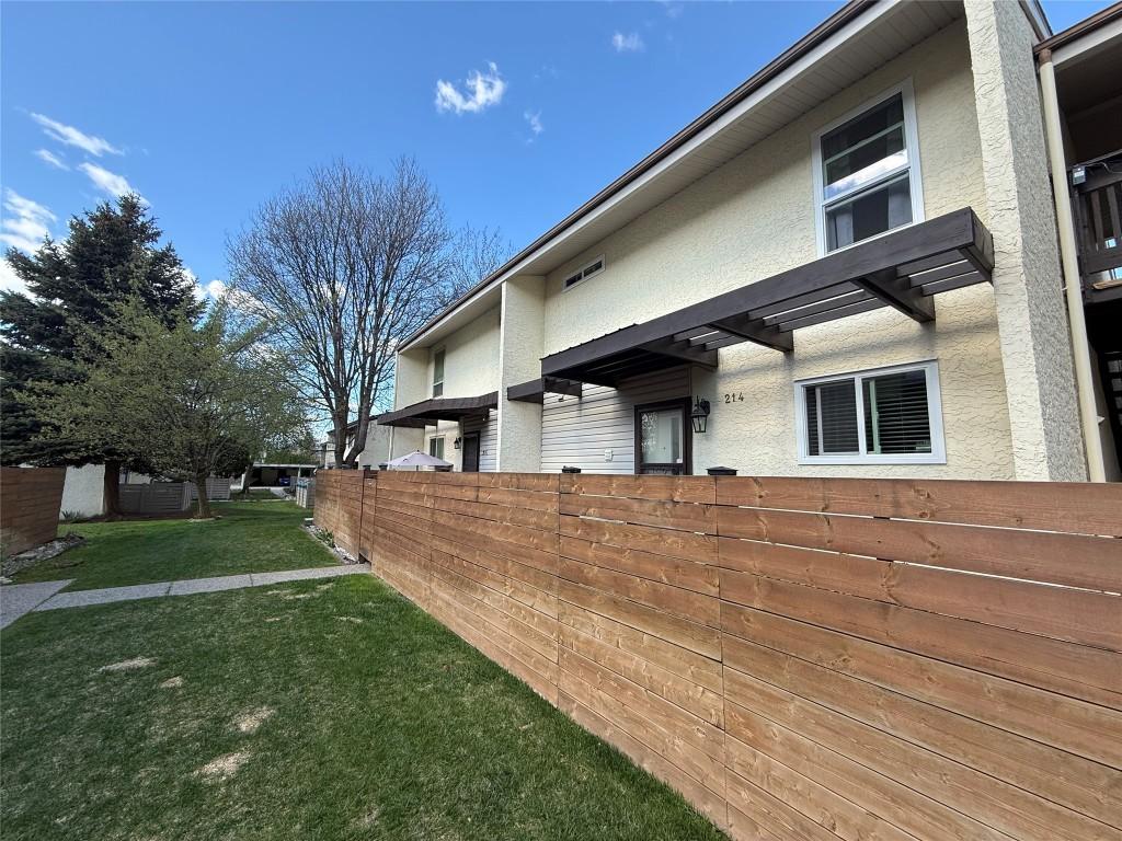 









315


Primrose

Road, 214,
Kelowna,




BC
V1X 2G6

