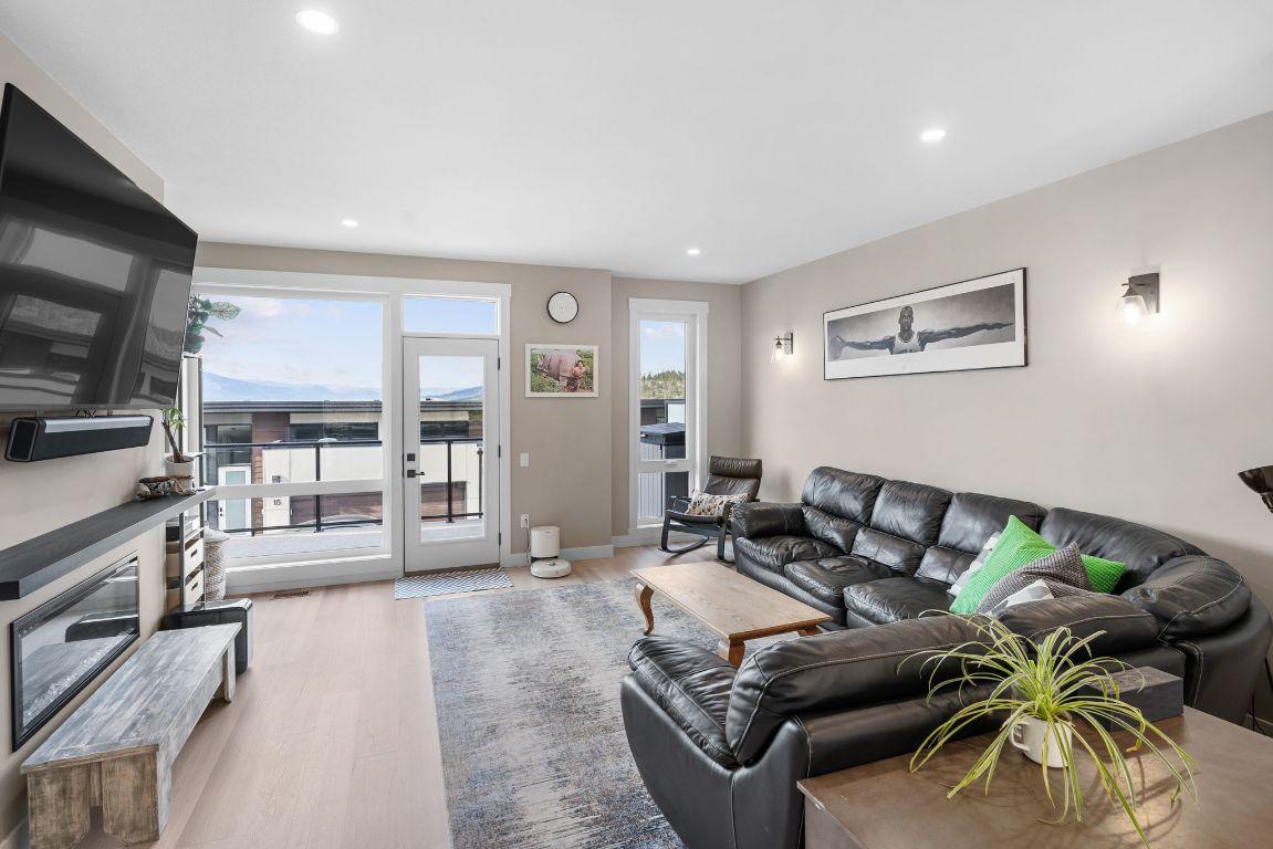 









3220


Hilltown

Drive, 7,
Kelowna,




BC
V1V 0C6

