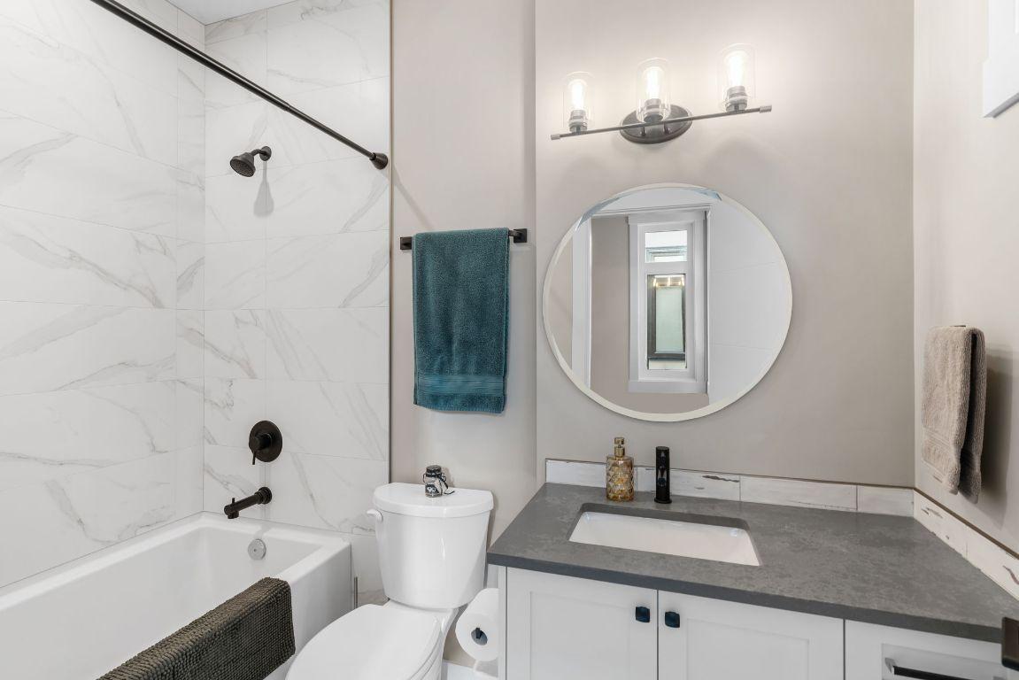 









3220


Hilltown

Drive, 7,
Kelowna,




BC
V1V 0C6

