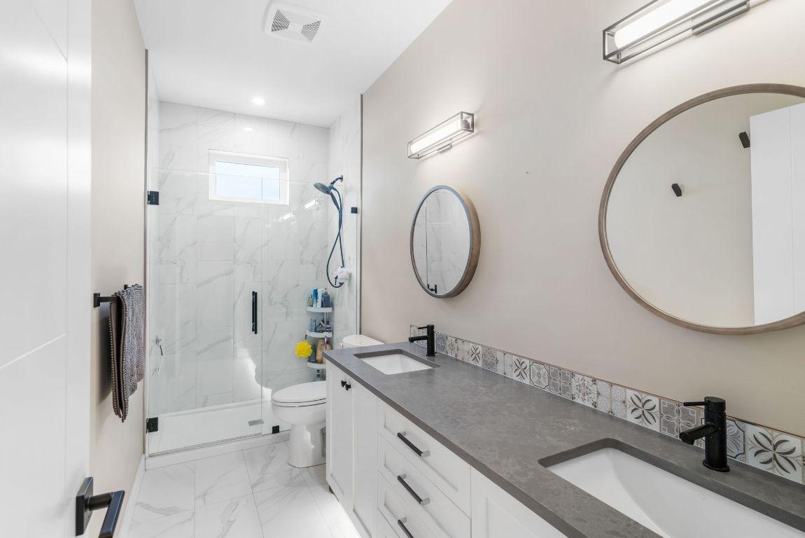 









3220


Hilltown

Drive, 7,
Kelowna,




BC
V1V 0C6


