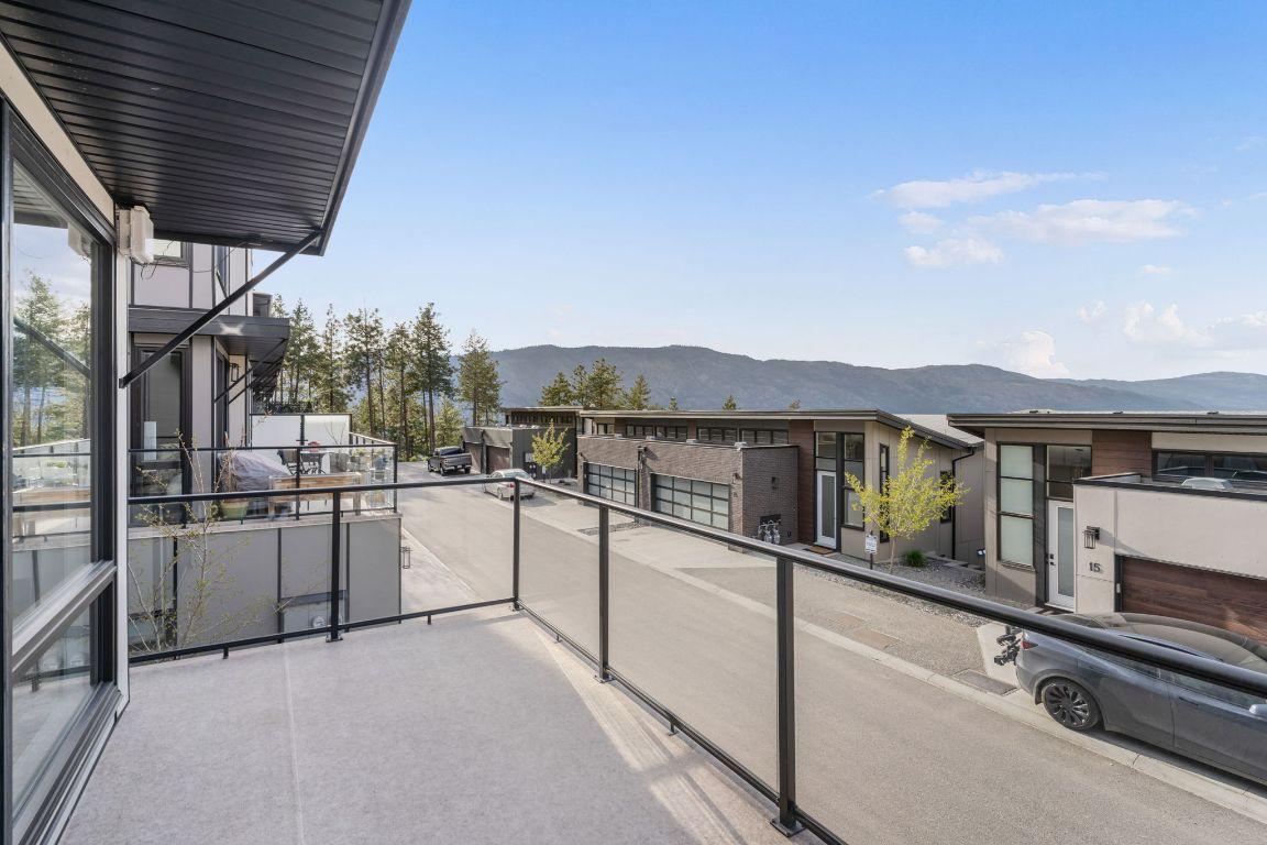 









3220


Hilltown

Drive, 7,
Kelowna,




BC
V1V 0C6

