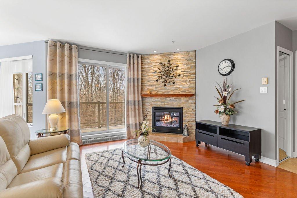 









37


Prom. des Îles

, 204,
Laval (Chomedey),




QC
H7W5M9

