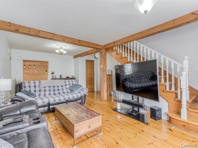 









4330


Ch. St-Charles

,
Terrebonne (Lachenaie),




QC
J6V1B5

