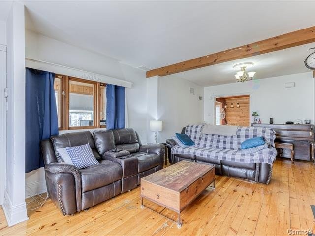 









4330


Ch. St-Charles

,
Terrebonne (Lachenaie),




QC
J6V1B5

