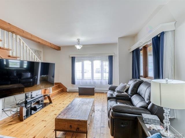 









4330


Ch. St-Charles

,
Terrebonne (Lachenaie),




QC
J6V1B5


