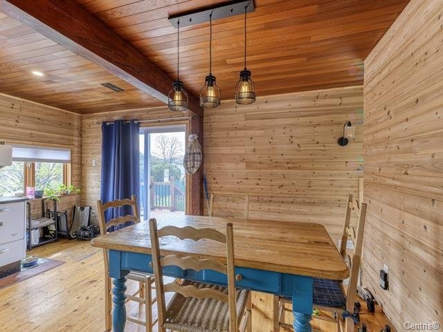 









4330


Ch. St-Charles

,
Terrebonne (Lachenaie),




QC
J6V1B5

