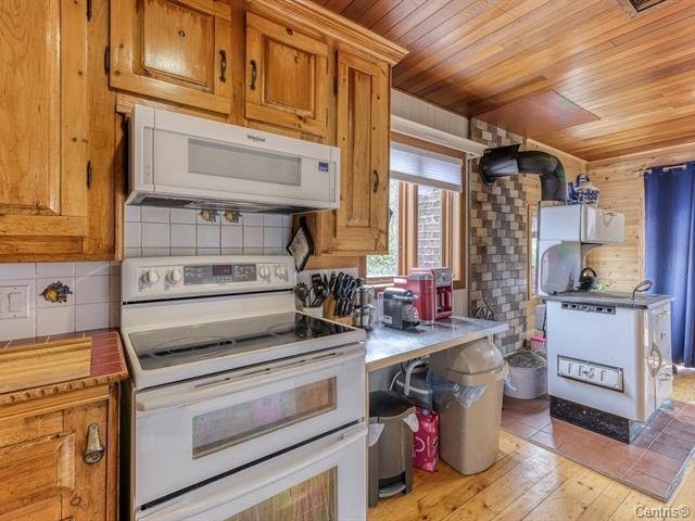 









4330


Ch. St-Charles

,
Terrebonne (Lachenaie),




QC
J6V1B5

