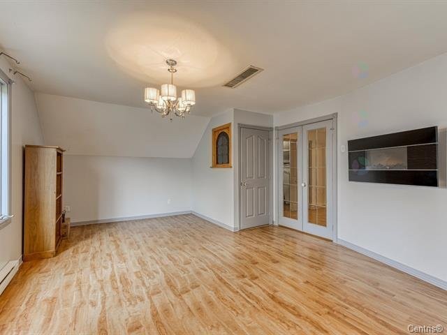 









4330


Ch. St-Charles

,
Terrebonne (Lachenaie),




QC
J6V1B5

