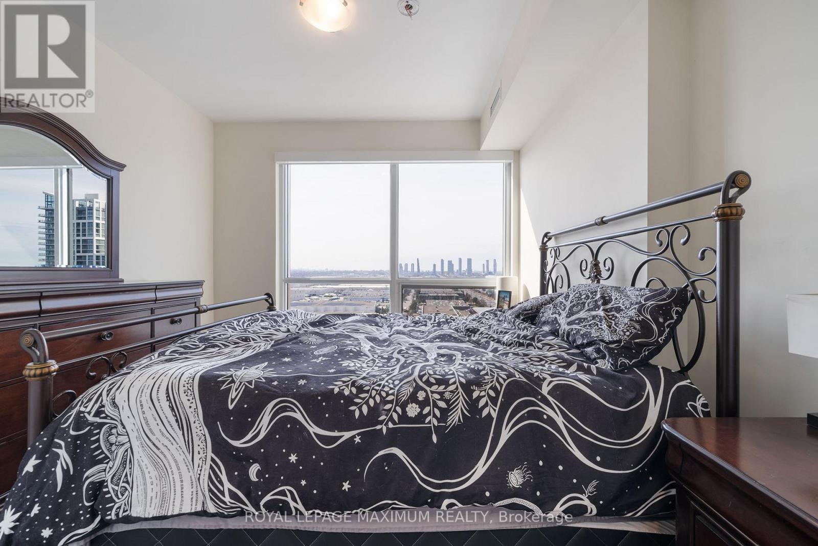 












1804 - 9075 JANE STREET

,
Vaughan,




Ontario
L4K0L7

