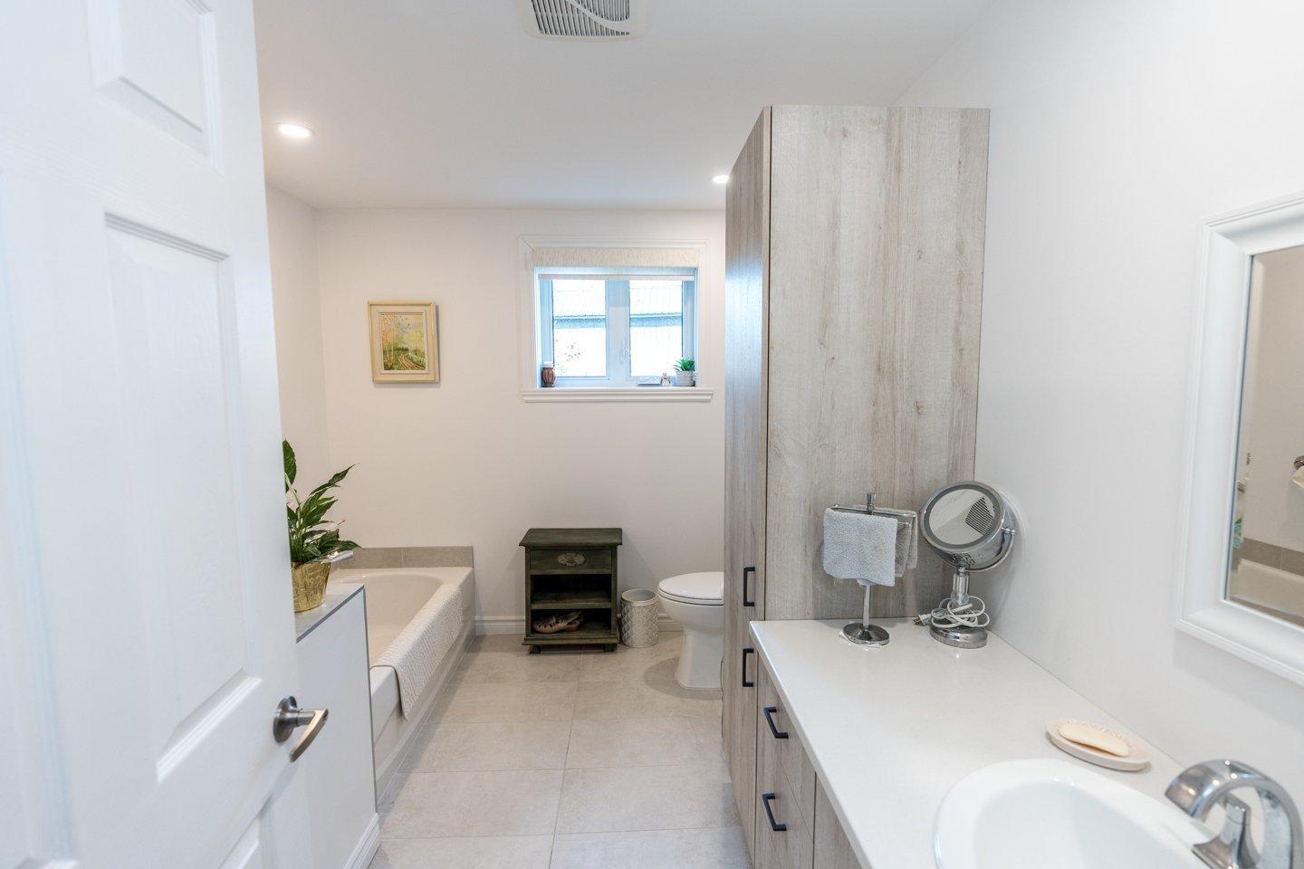 









15


Rue Jean-Lapierre

,
Lac-Brome,




QC
J0E1V0

