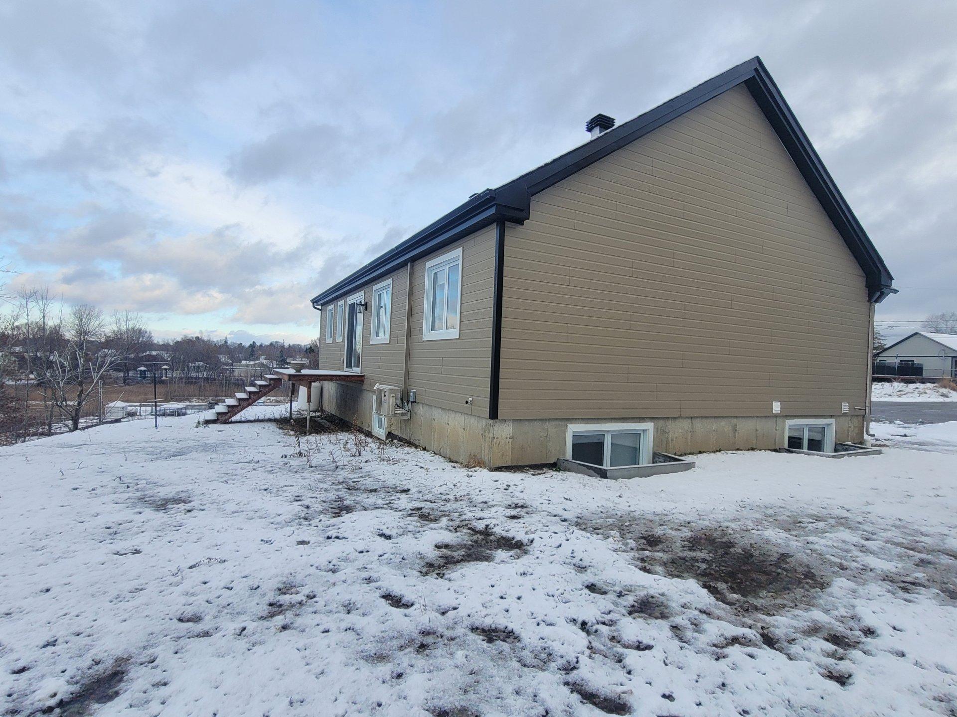 









15


Rue Jean-Lapierre

,
Lac-Brome,




QC
J0E1V0

