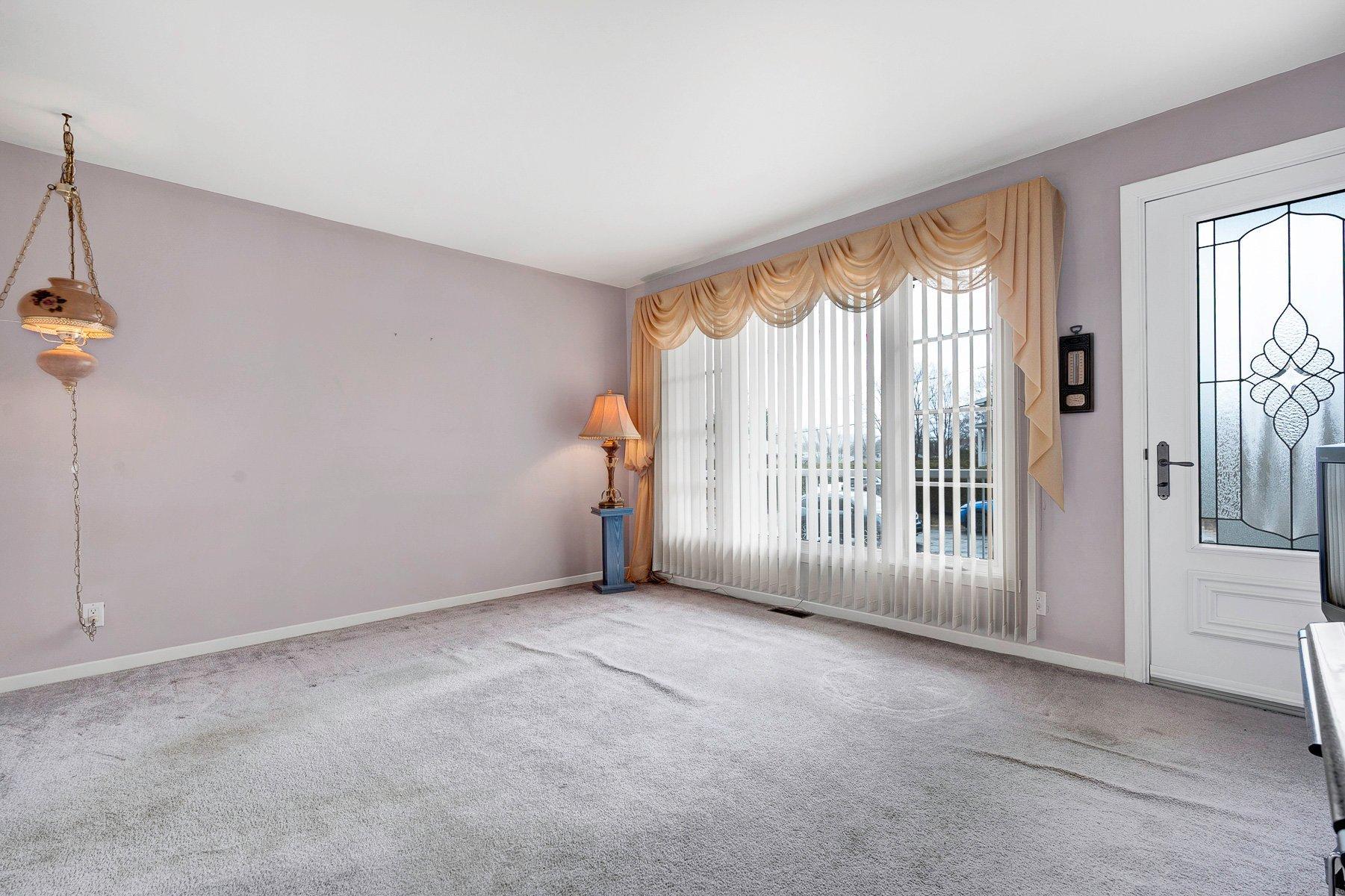 









623

 - 627


Rue Beaulne

,
Sainte-Agathe-des-Monts,




QC
J8C2Y2

