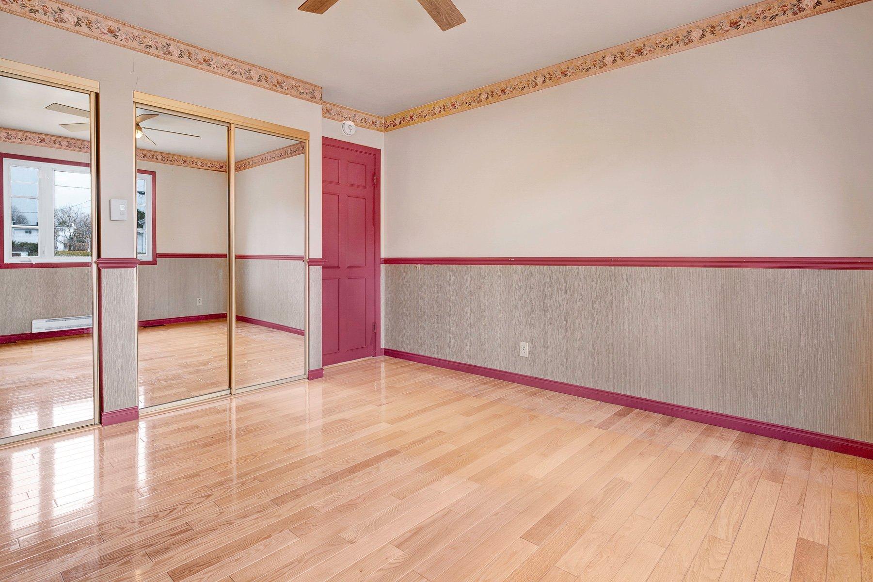 









623

 - 627


Rue Beaulne

,
Sainte-Agathe-des-Monts,




QC
J8C2Y2

