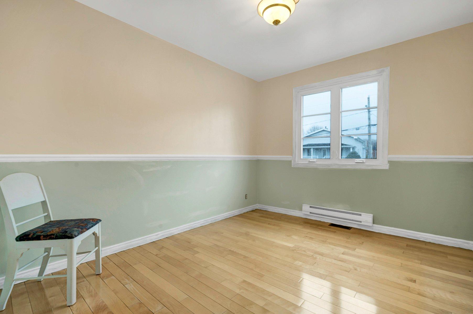 









623

 - 627


Rue Beaulne

,
Sainte-Agathe-des-Monts,




QC
J8C2Y2

