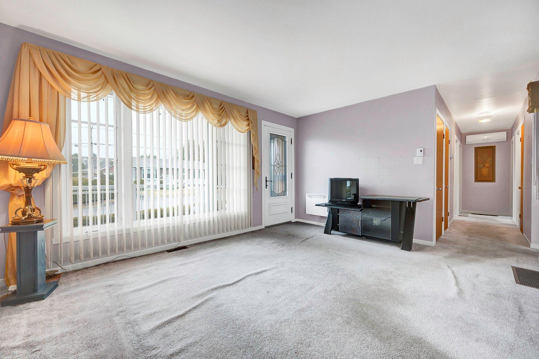 









623

 - 627


Rue Beaulne

,
Sainte-Agathe-des-Monts,




QC
J8C2Y2

