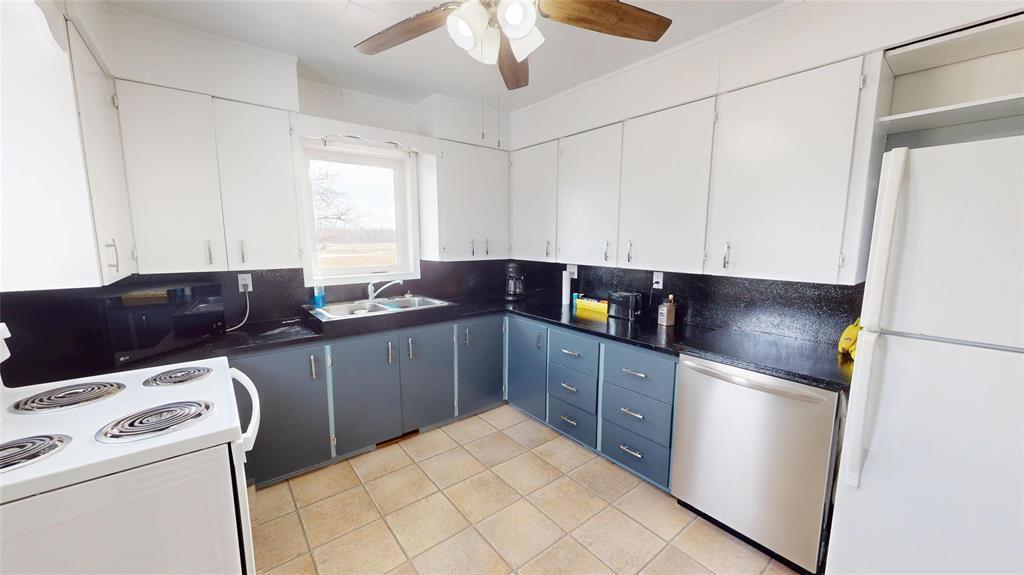 












143027 21 Road E

,
Riverton,




Manitoba
R0C2R0

