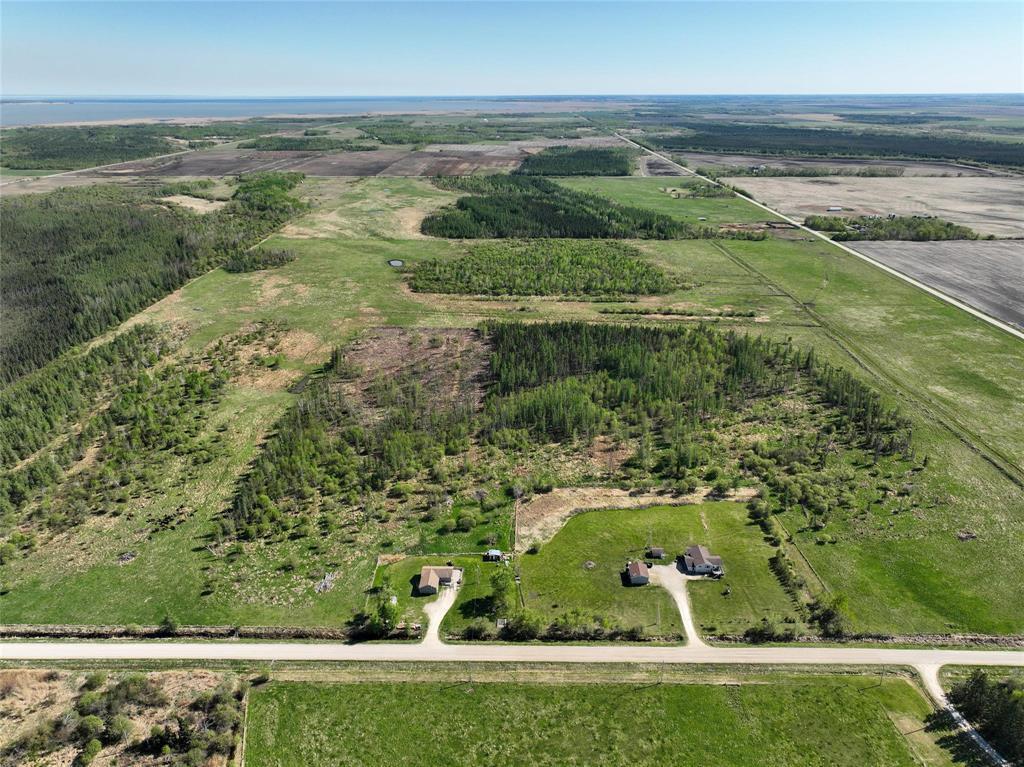 












143027 21 Road E

,
Riverton,




Manitoba
R0C2R0

