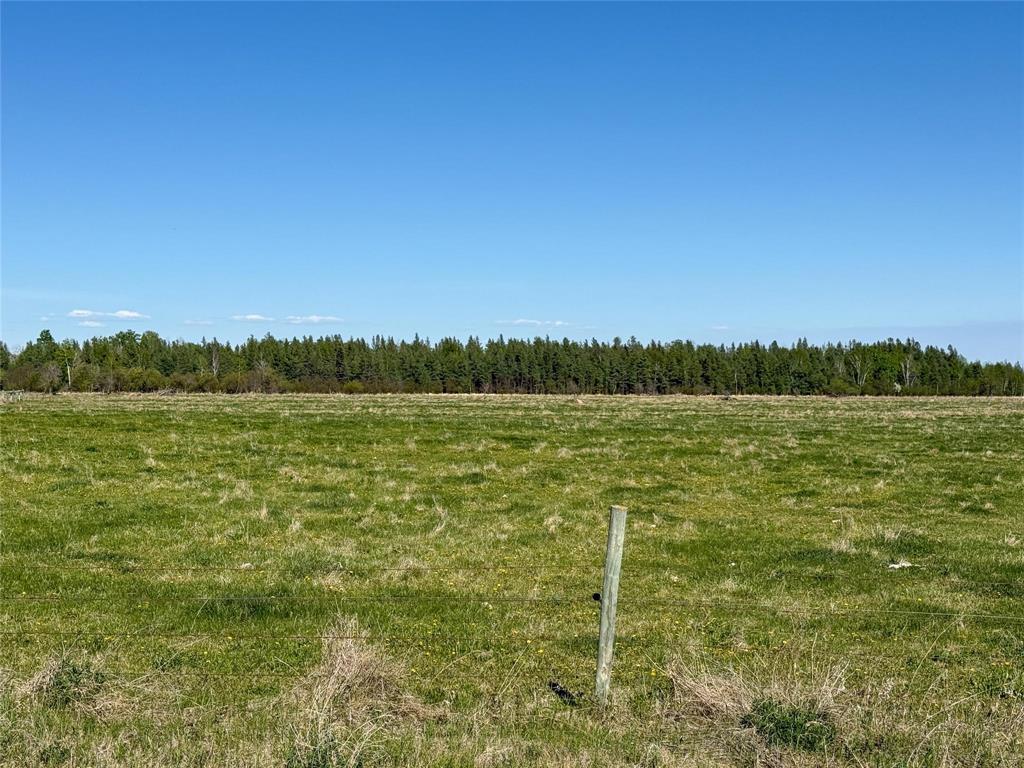 












143027 21 Road E

,
Riverton,




Manitoba
R0C2R0


