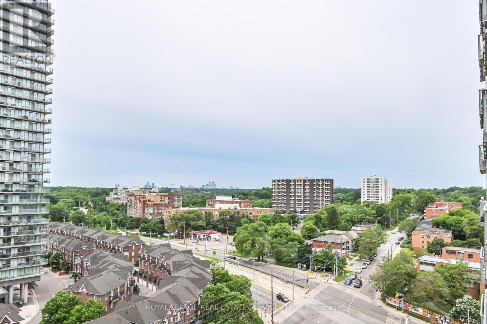 












1704 - 15 WINDERMERE AVENUE

,
Toronto,




Ontario
M6S5A2

