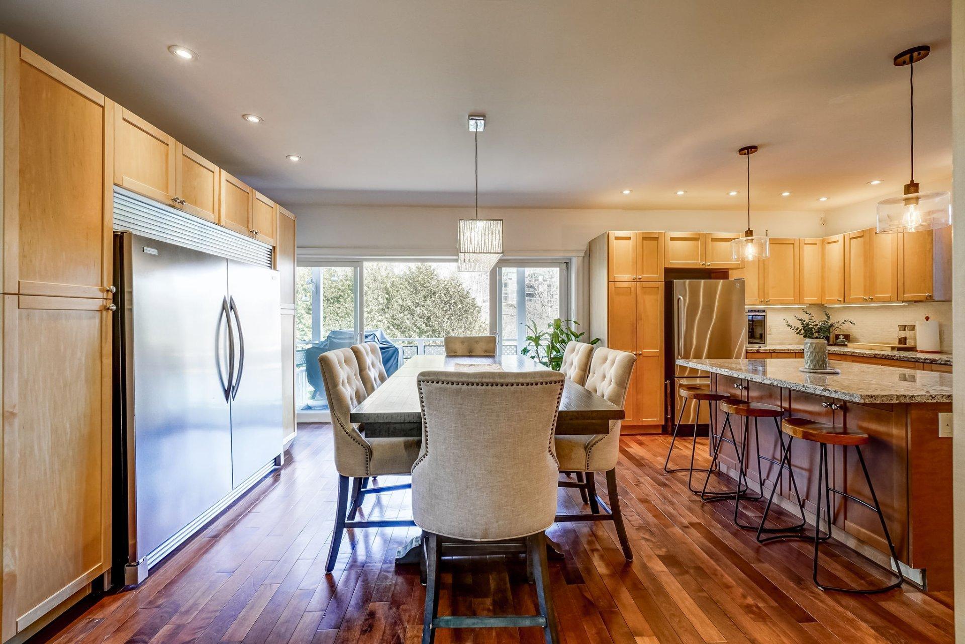 









126


Rue du Saut

,
Mont-Tremblant,




QC
J8E1K8

