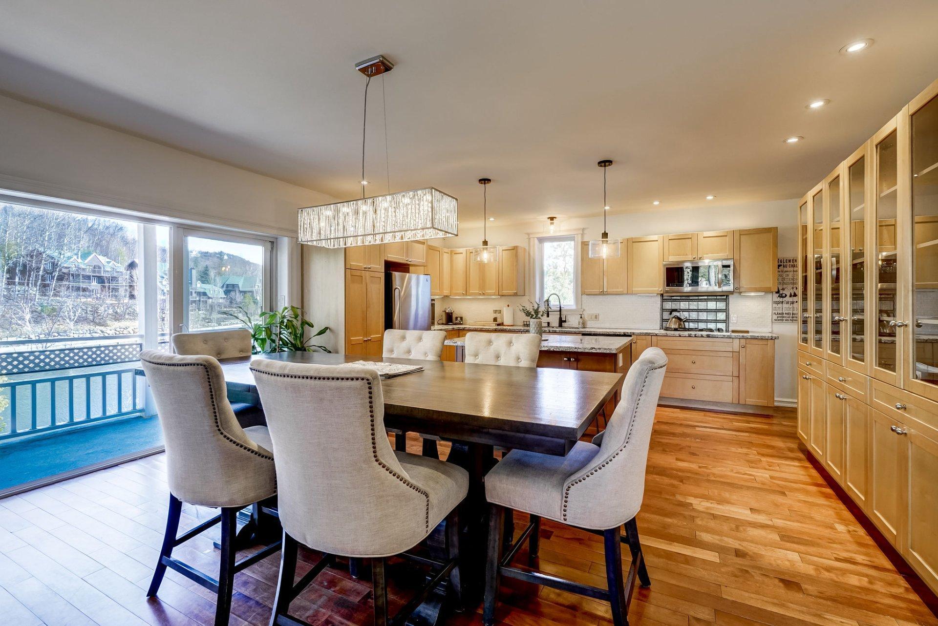 









126


Rue du Saut

,
Mont-Tremblant,




QC
J8E1K8

