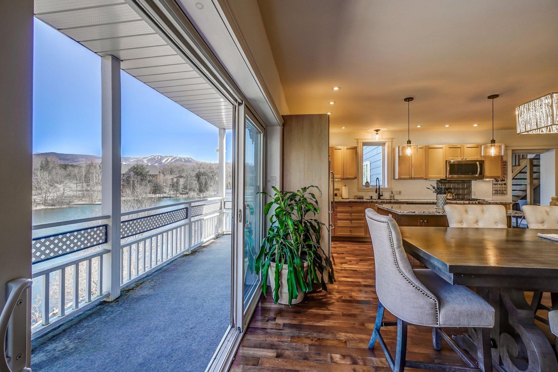 









126


Rue du Saut

,
Mont-Tremblant,




QC
J8E1K8

