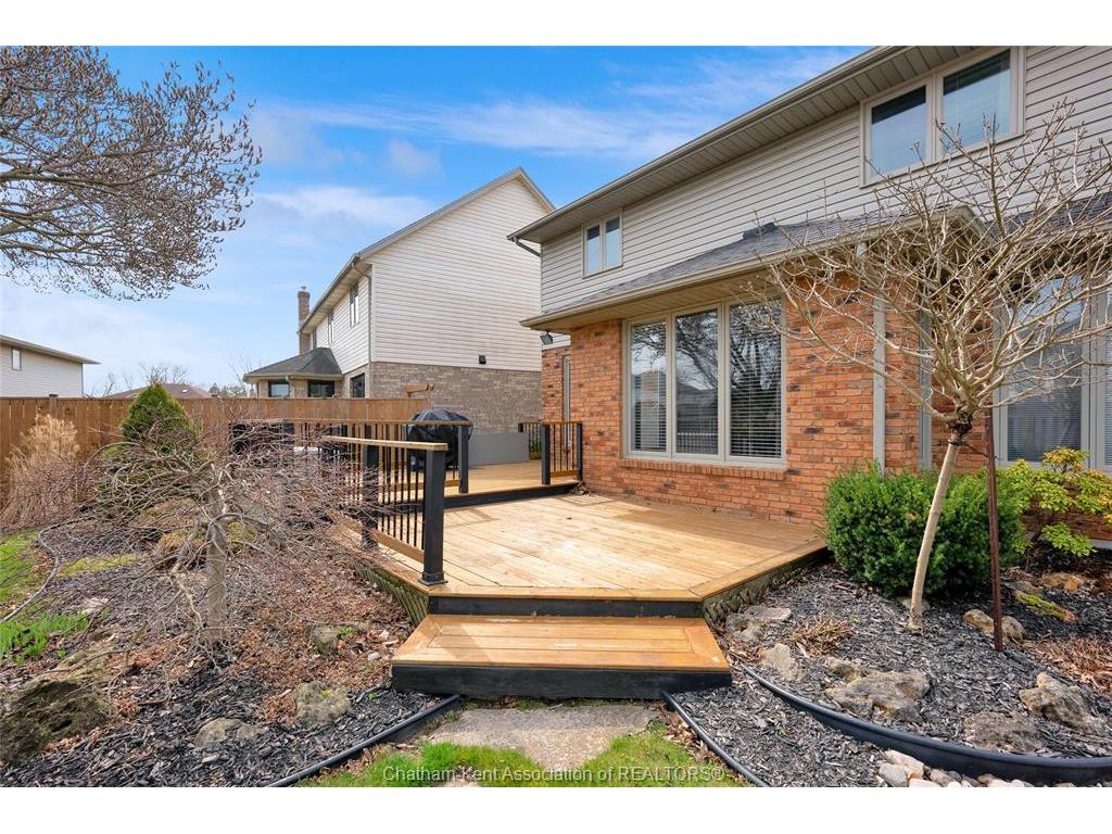 









212


Norway Maple

Drive,
Chatham,




ON
N7L 5E8


