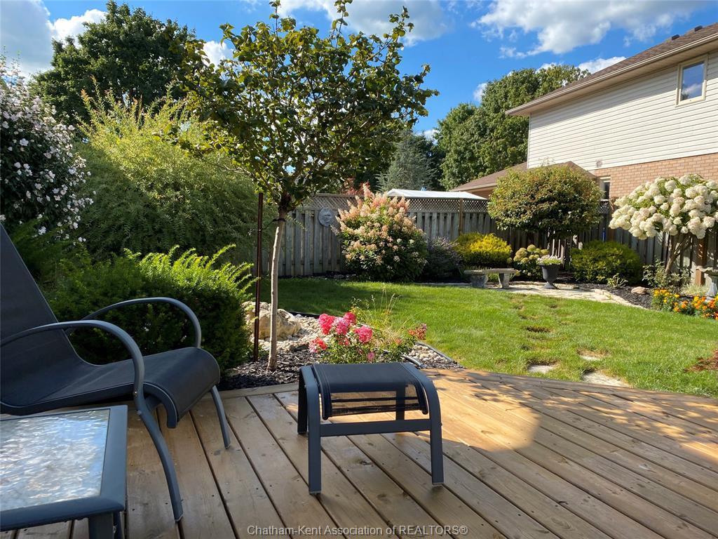 









212


Norway Maple

Drive,
Chatham,




ON
N7L 5E8


