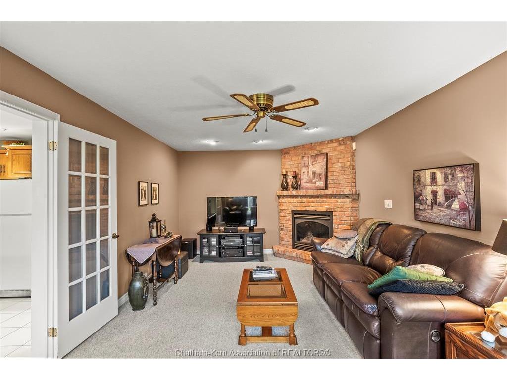 









212


Norway Maple

Drive,
Chatham,




ON
N7L 5E8

