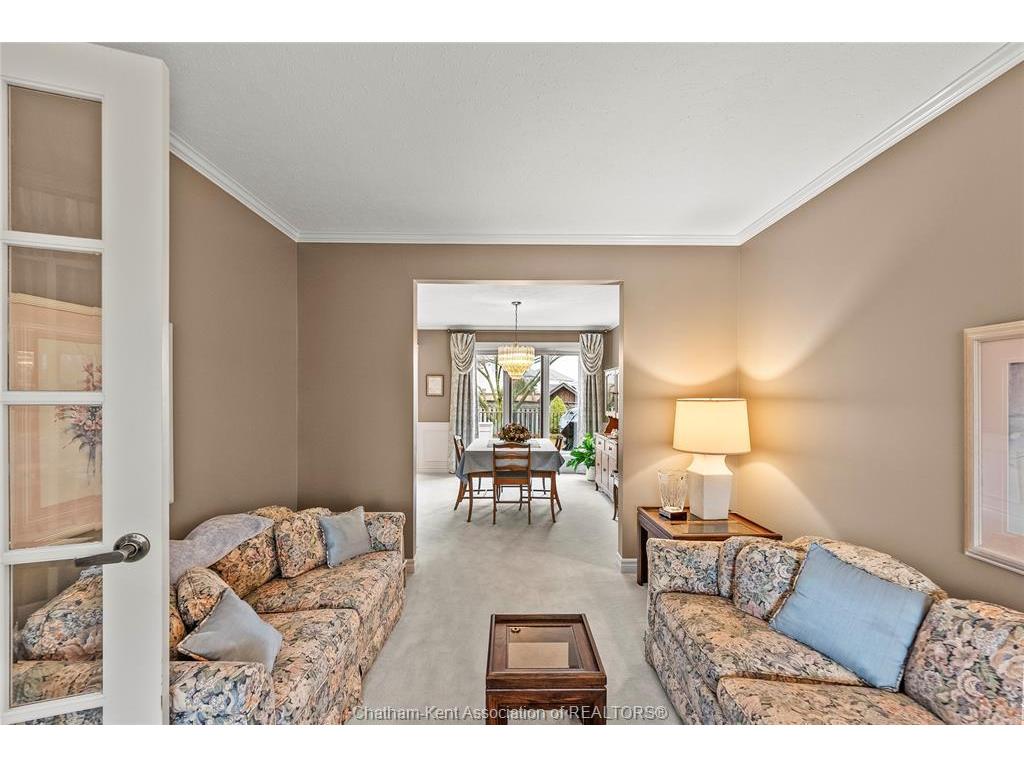 









212


Norway Maple

Drive,
Chatham,




ON
N7L 5E8

