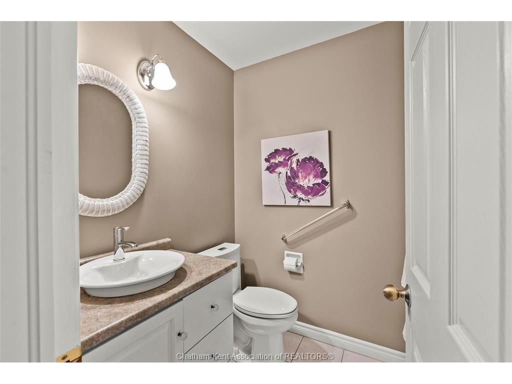 









212


Norway Maple

Drive,
Chatham,




ON
N7L 5E8

