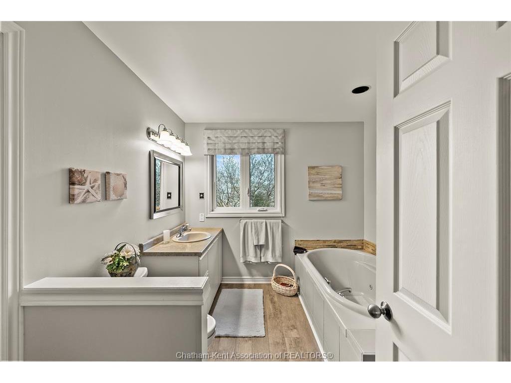 









212


Norway Maple

Drive,
Chatham,




ON
N7L 5E8

