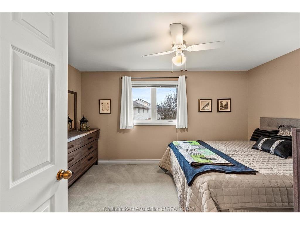 









212


Norway Maple

Drive,
Chatham,




ON
N7L 5E8

