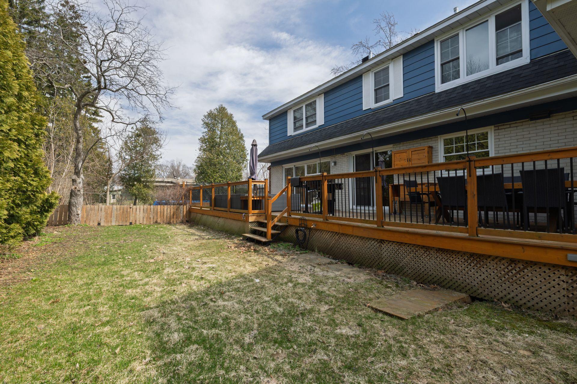 









20099


Ch. Lakeshore

,
Baie-d'Urfé,




QC
H9X1P6

