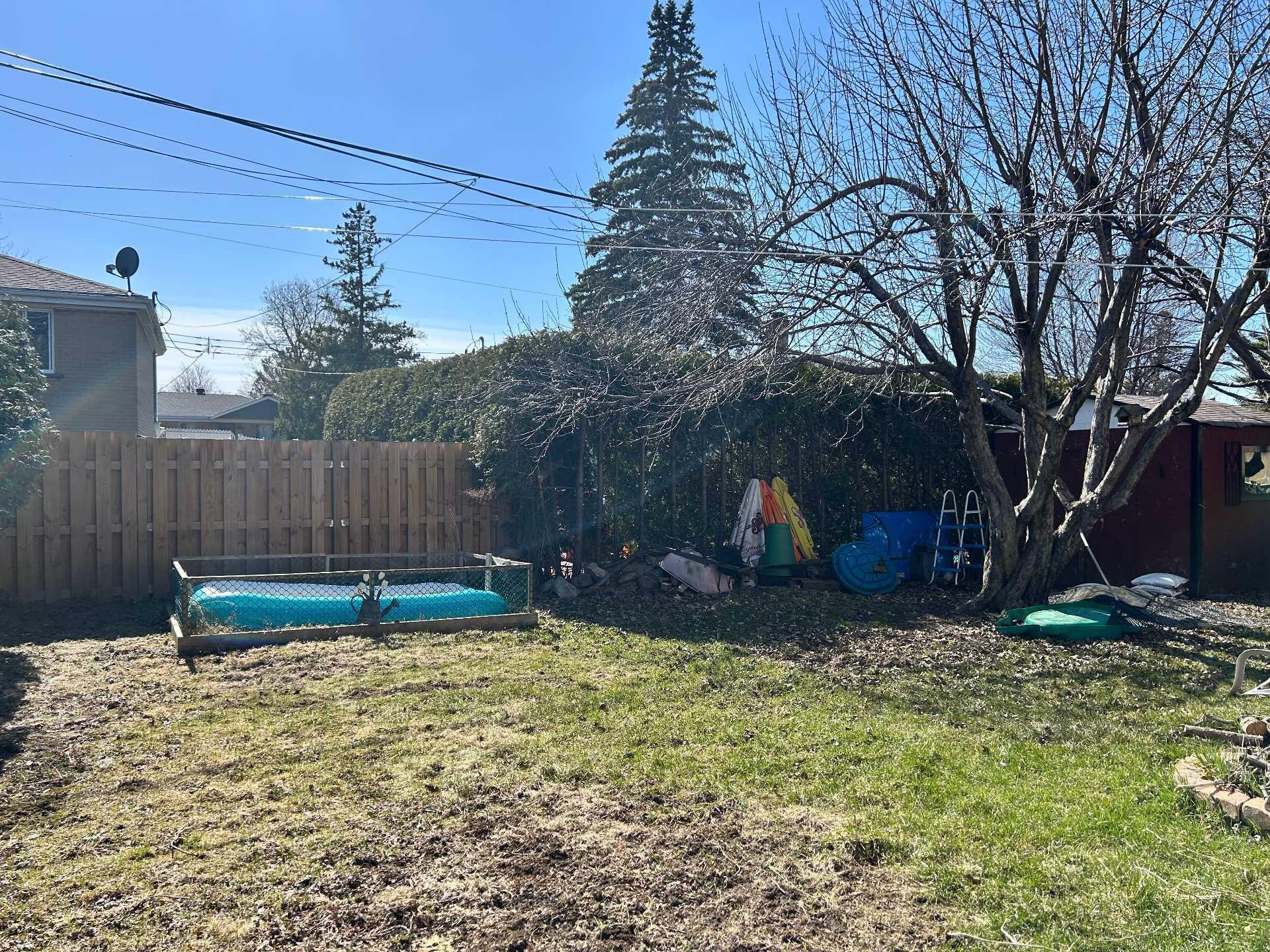 









4445


Rue Pine

,
Montréal (Pierrefonds-Roxboro),




QC
H9H2H8

