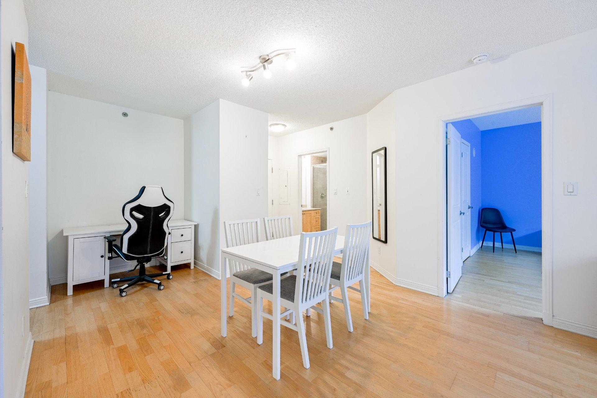









551


Rue de la Montagne

, 208,
Montréal (Ville-Marie),




QC
H3C6S4

