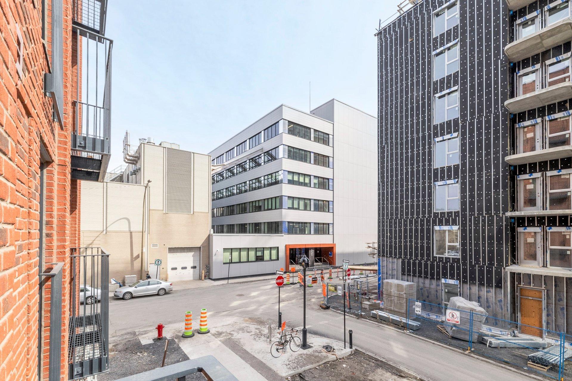 









2180


Rue Ste-Catherine E.

, 252,
Montréal (Ville-Marie),




QC
H2K2H9

