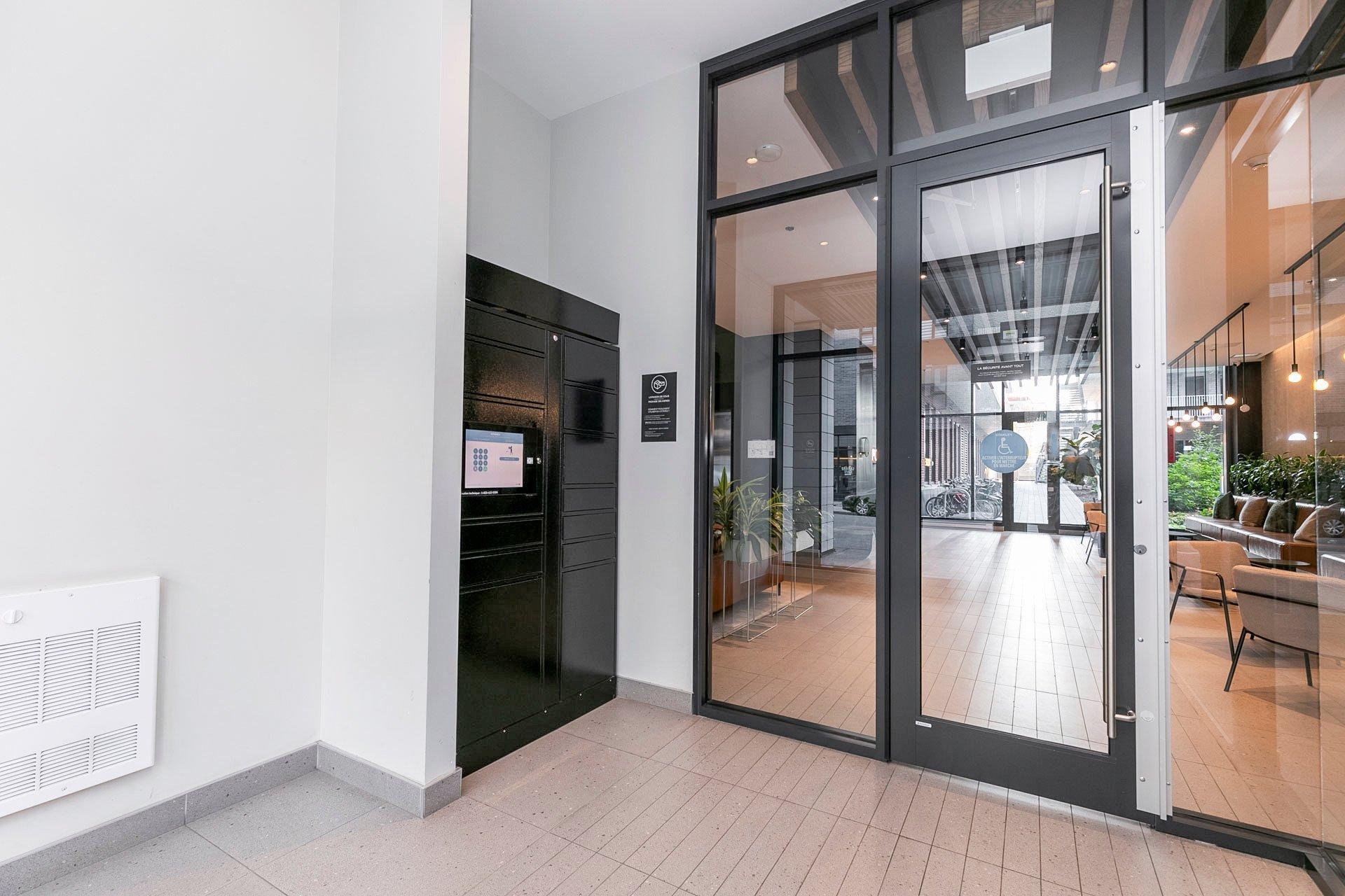 









2180


Rue Ste-Catherine E.

, 252,
Montréal (Ville-Marie),




QC
H2K2H9

